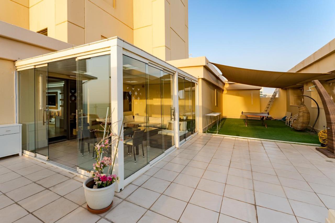 Jbr Penthouse With Terrace Pool Apartment Dubai Bagian luar foto