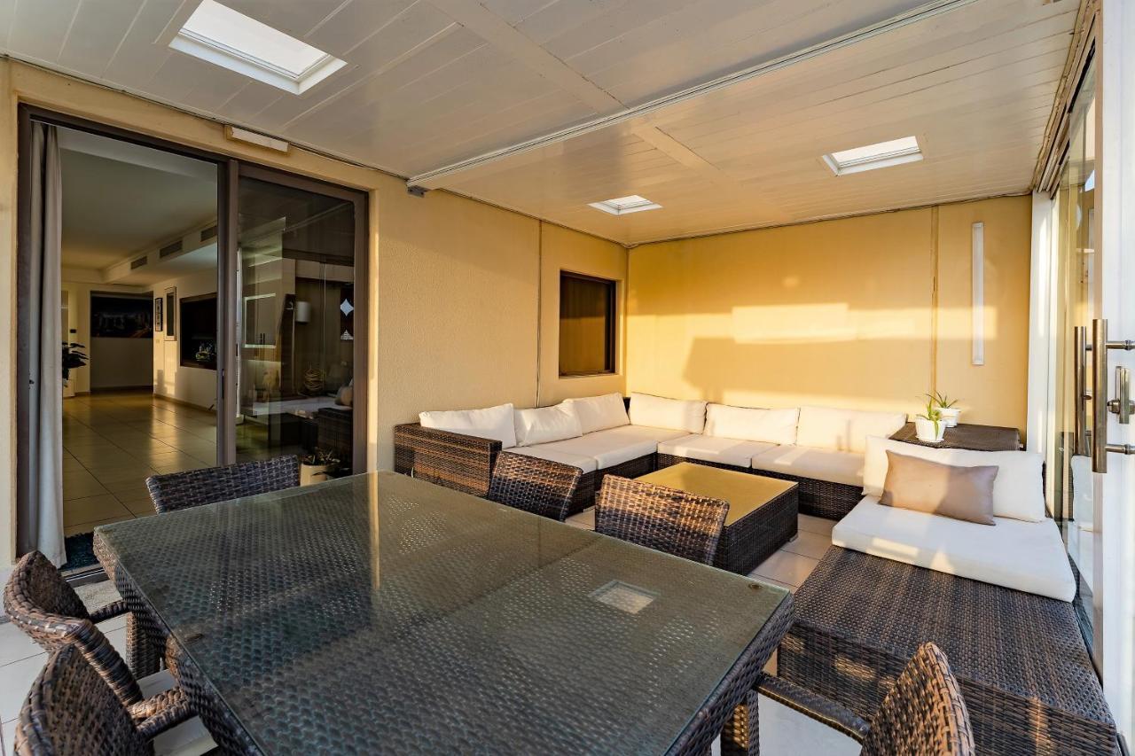 Jbr Penthouse With Terrace Pool Apartment Dubai Bagian luar foto